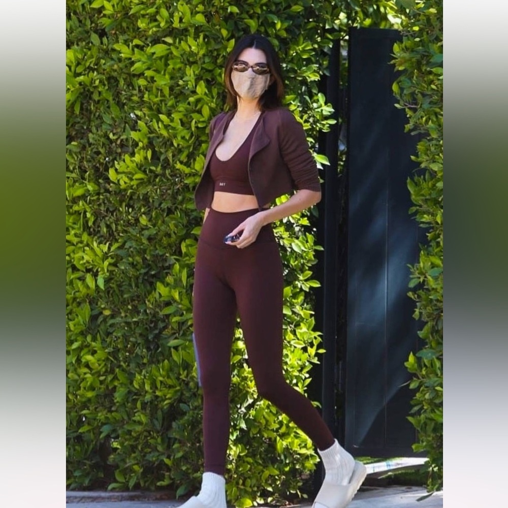 Set active brown leggings